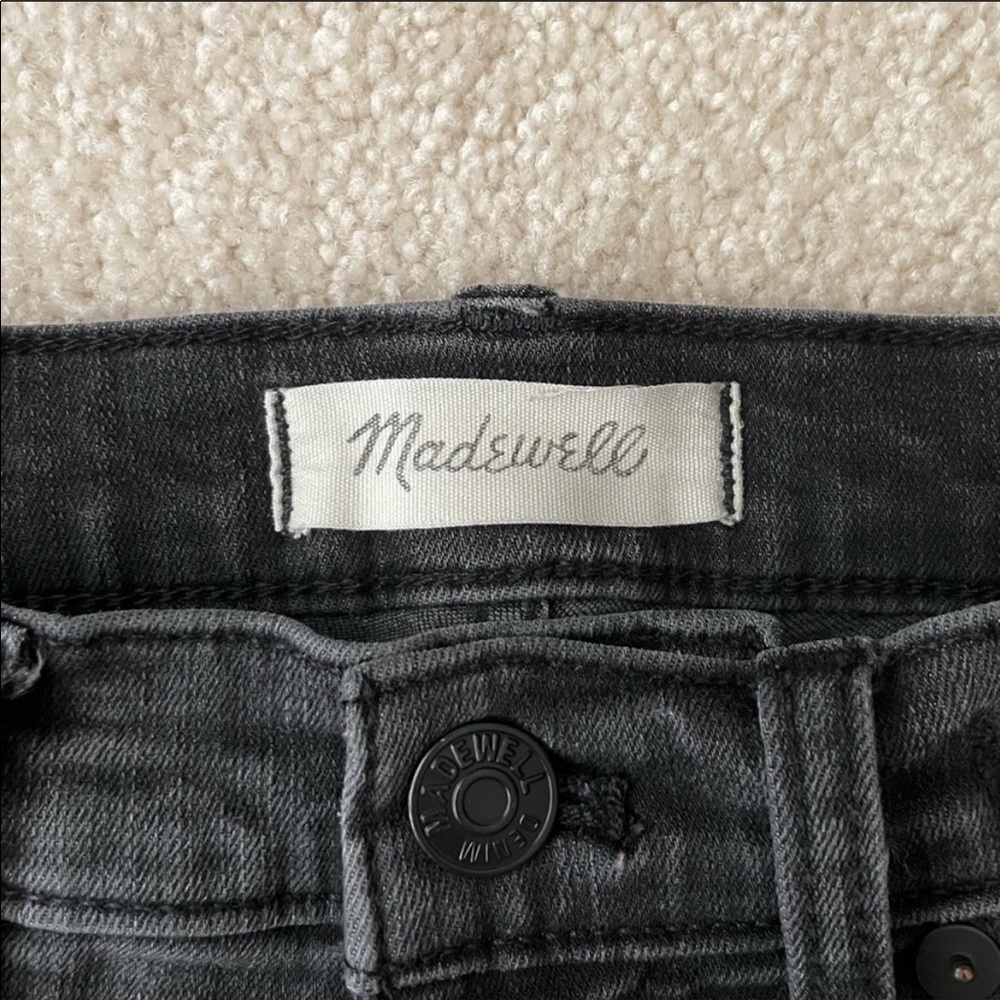 Madewell 9” High-Rise Skinny Jean in Black Sea Distressed Rips - Picture 9 of 14